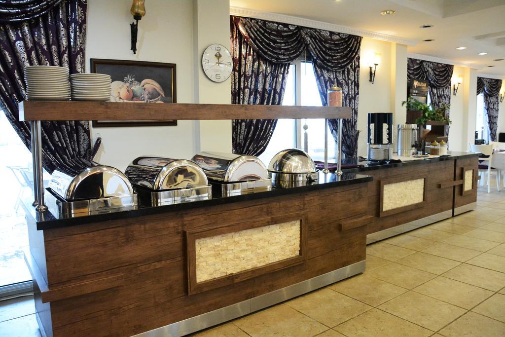 Club Rose Bay Hotel Foça Bagian luar foto