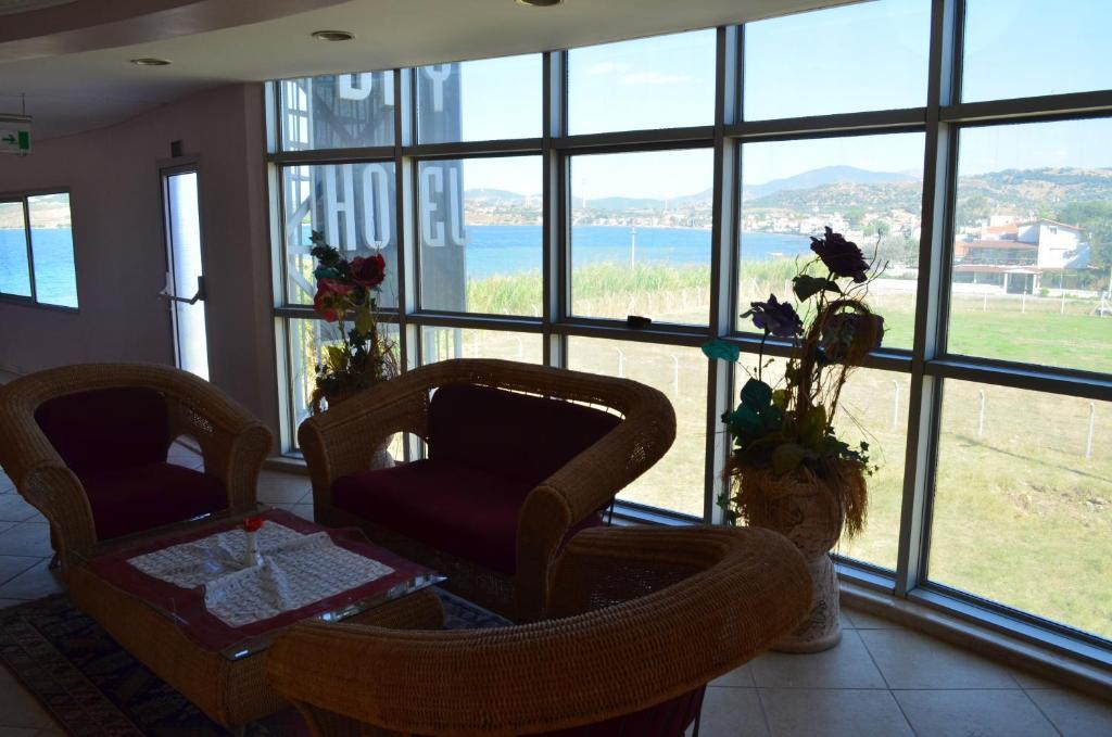 Club Rose Bay Hotel Foça Bagian luar foto